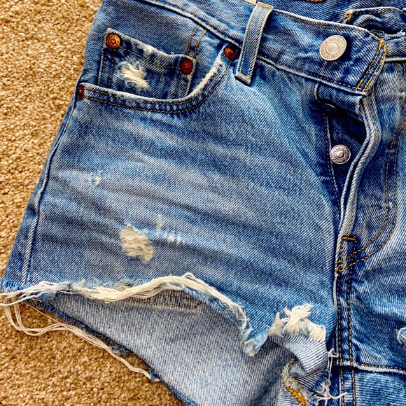 Levi shorts - Picture 4 of 7